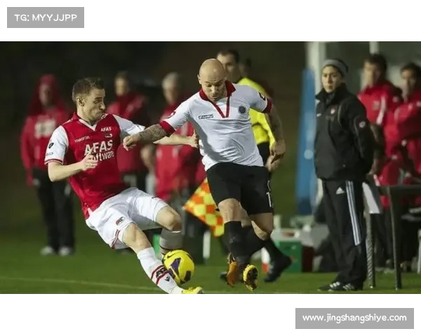 埃因霍温青年队与阿贾克斯青年队的差异对比分析:风格、发展与未来潜力 埃因霍温青年队与阿贾克斯青年队的差异对比分析:风格、发展与未来潜力