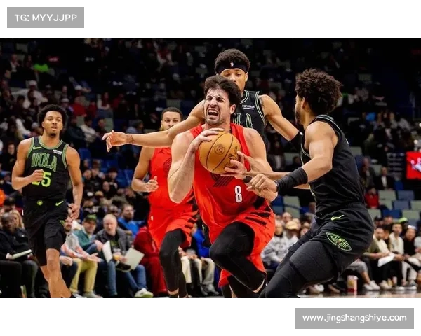 开拓者大胜鹈鹕背后的关键因素及比赛精彩解析