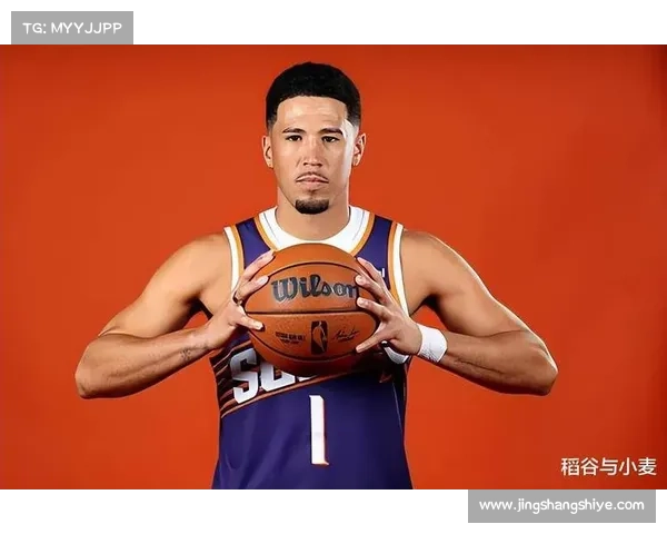 德文·布克凭借出色灵活性与速度展现全能球员风采